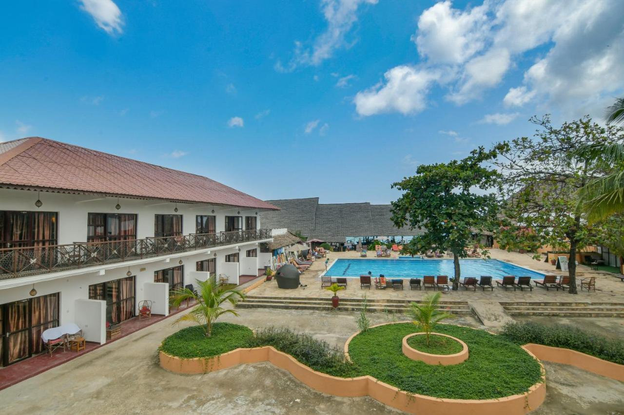 Amaan Beach Bungalows Нунгви Экстерьер фото