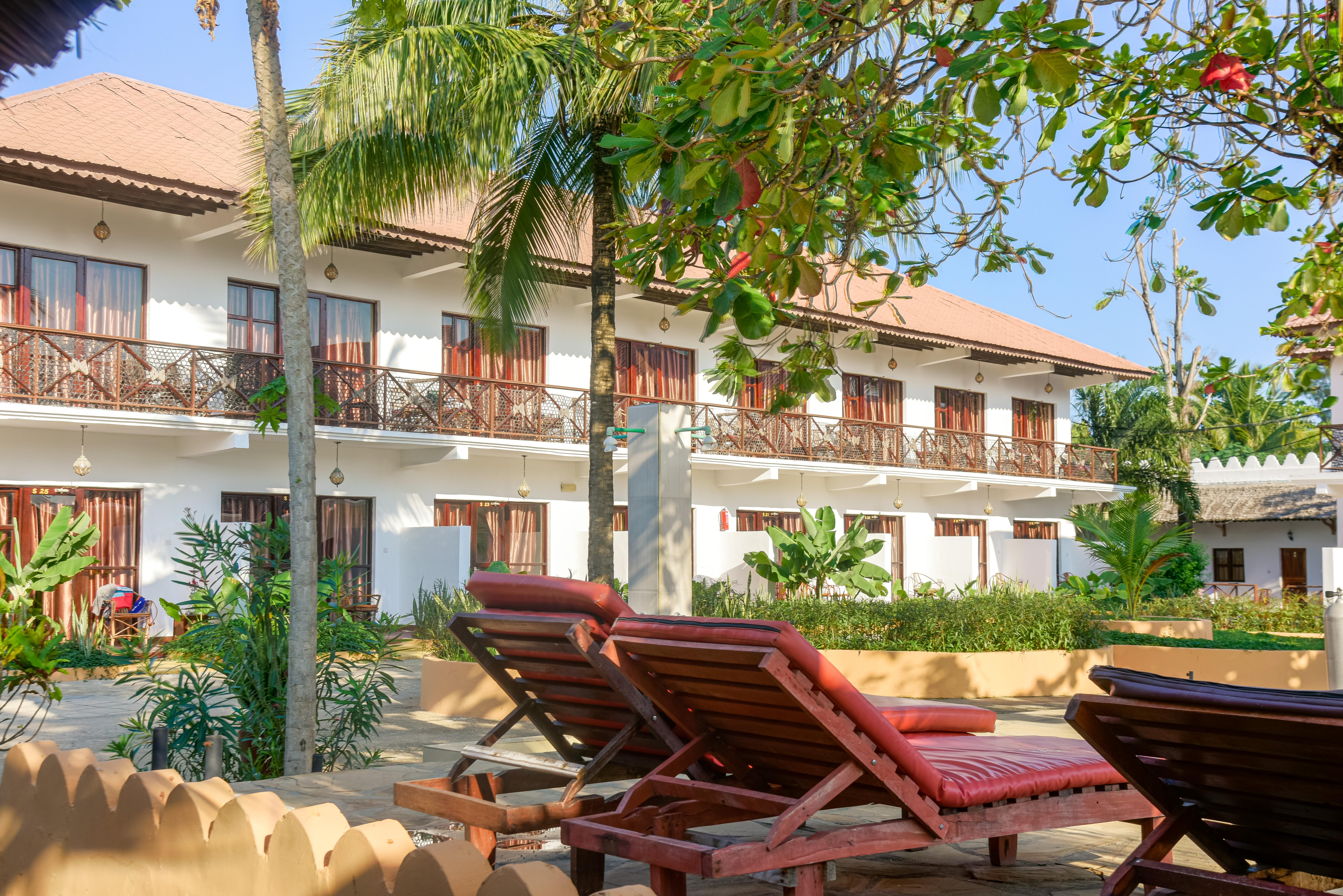 Amaan Beach Bungalows Нунгви Экстерьер фото